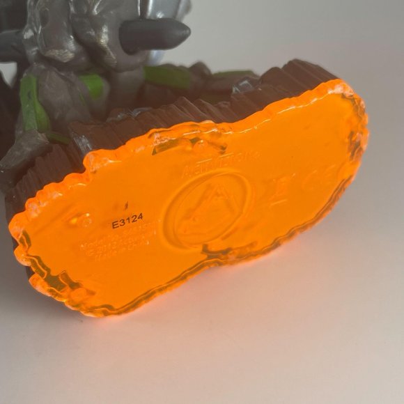 Skylanders Giant Crusher Orange Base - Picture 8 of 8